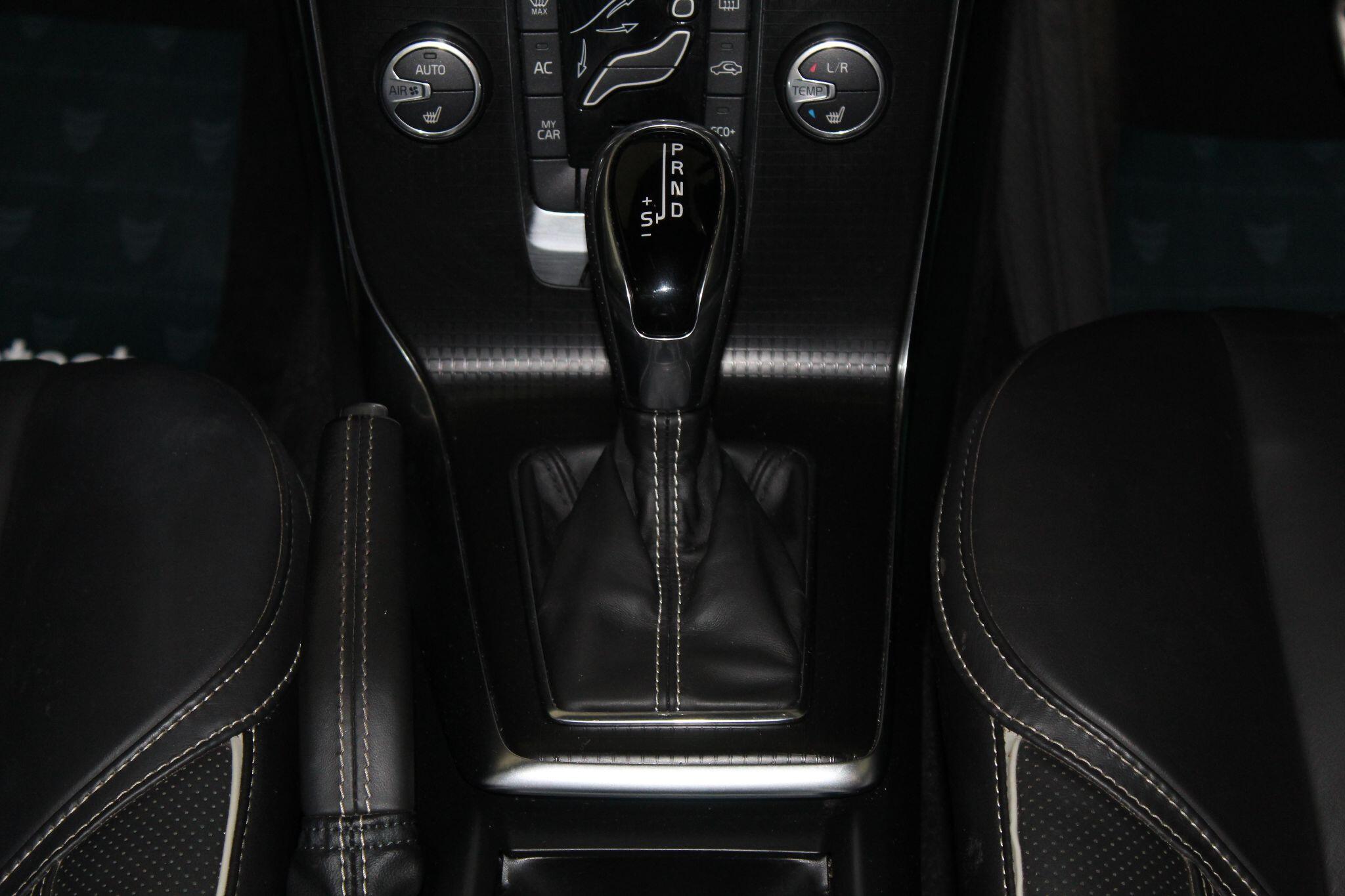 Volvo V40 view 41