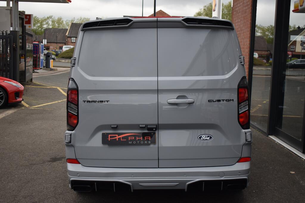 Ford Transit Custom view 8