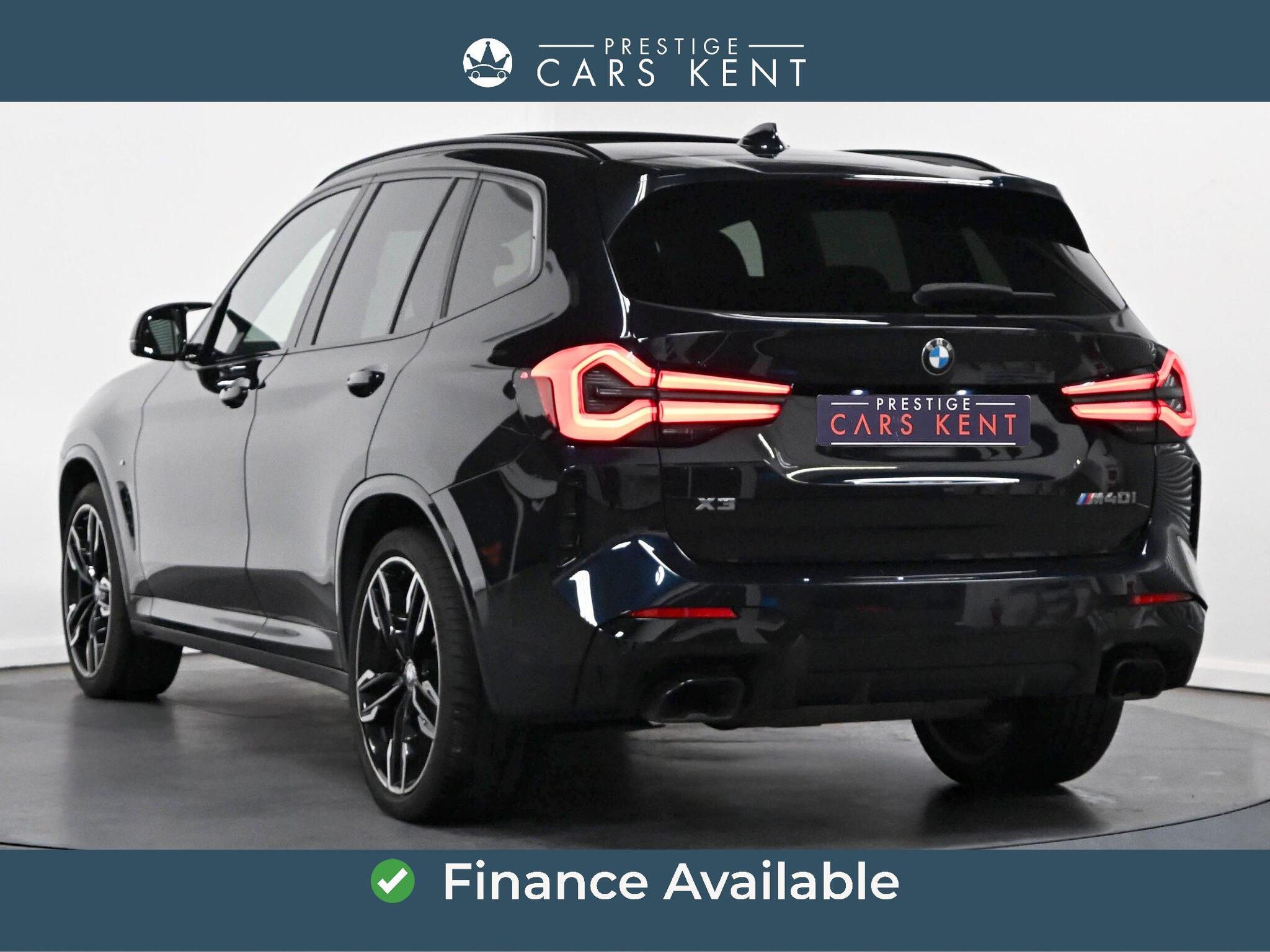 BMW X3 view 3