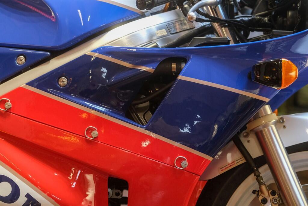 Honda VFR750 view 7