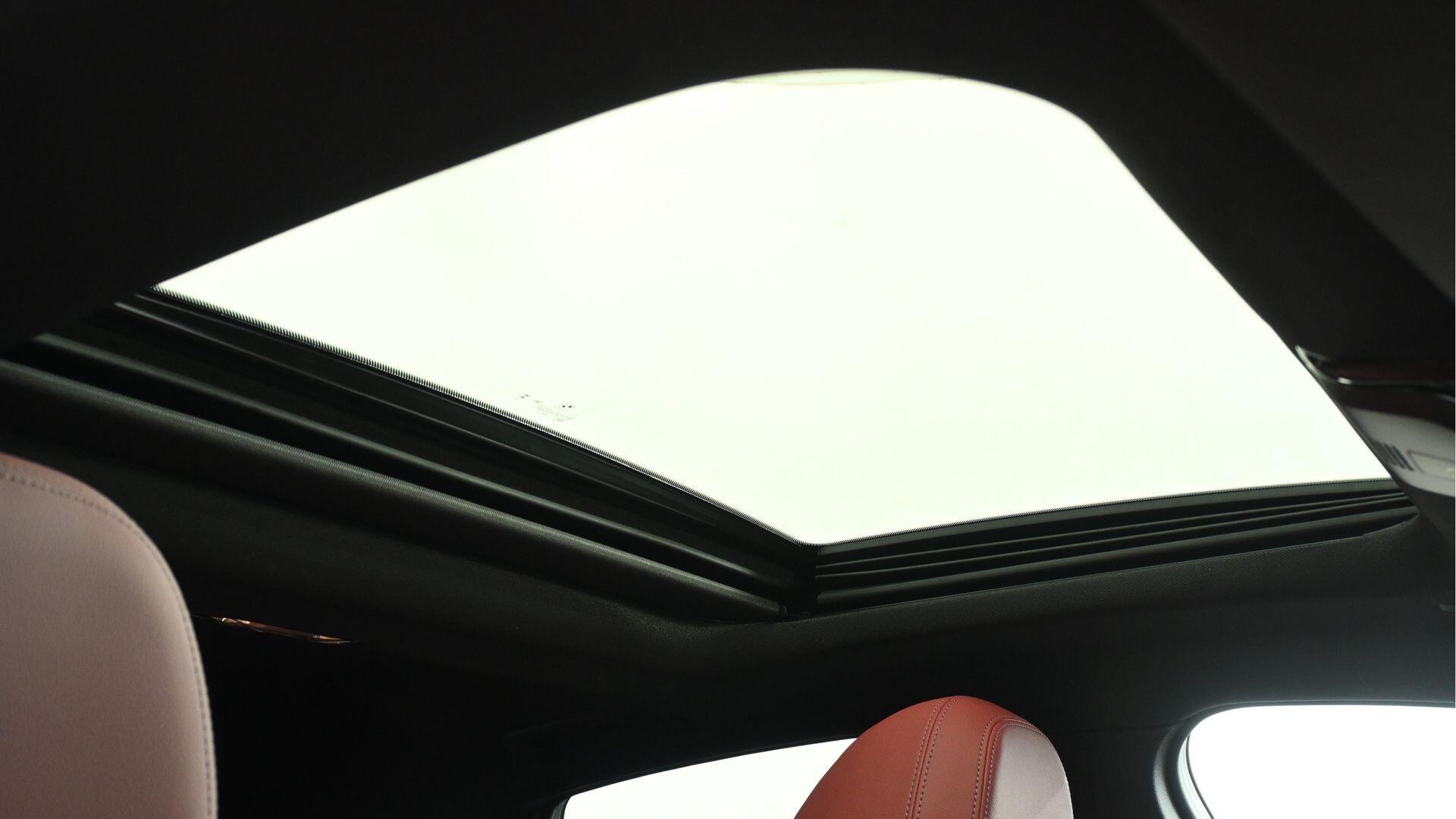 BMW i4 view 21