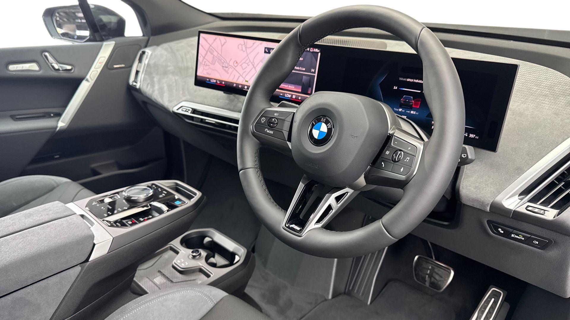 BMW iX view 6