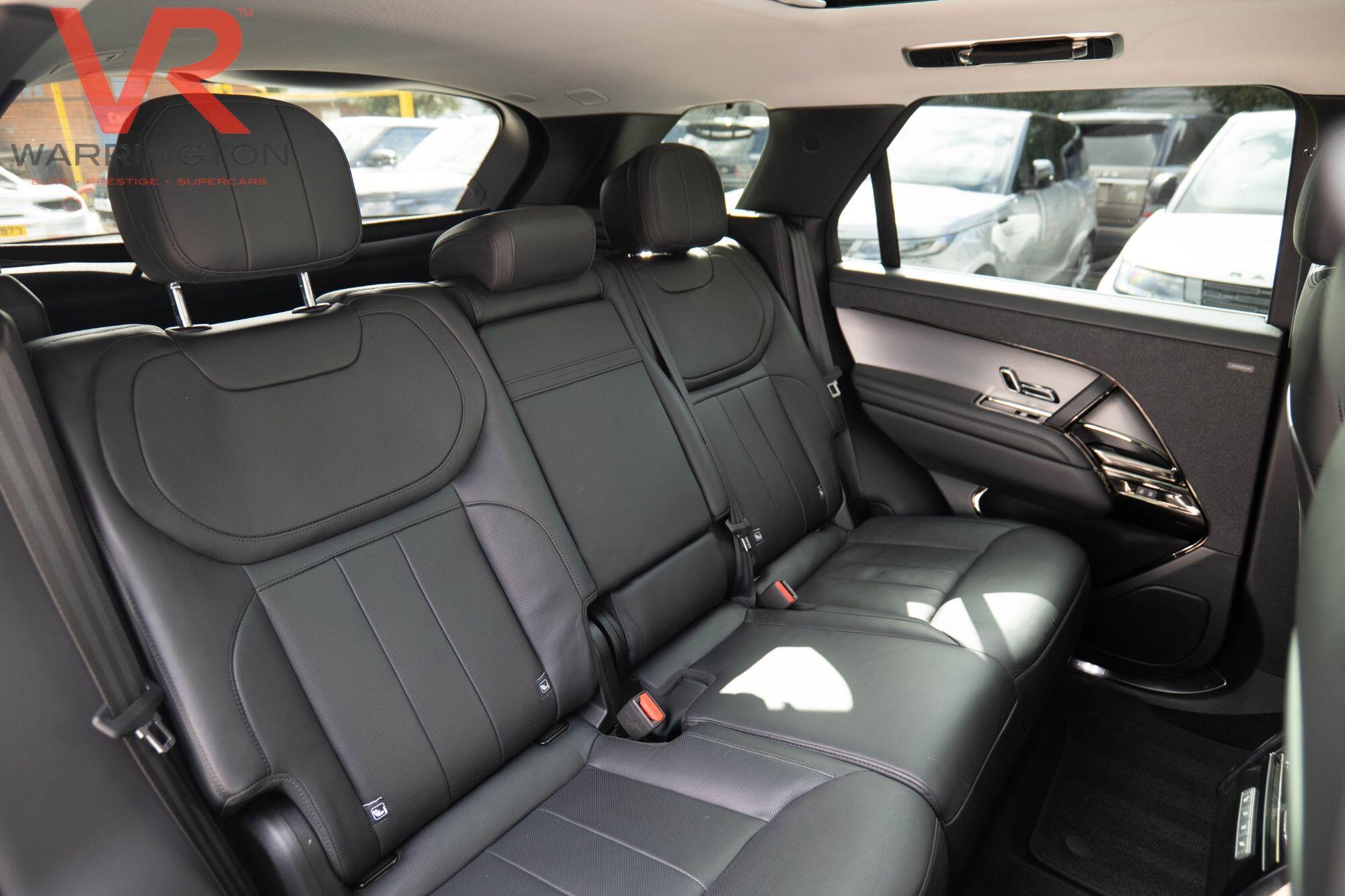 Land Rover Range Rover Sport view 36
