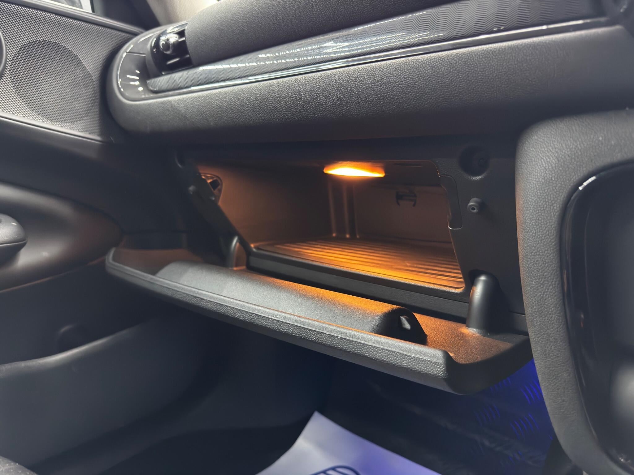 Mini Clubman view 39