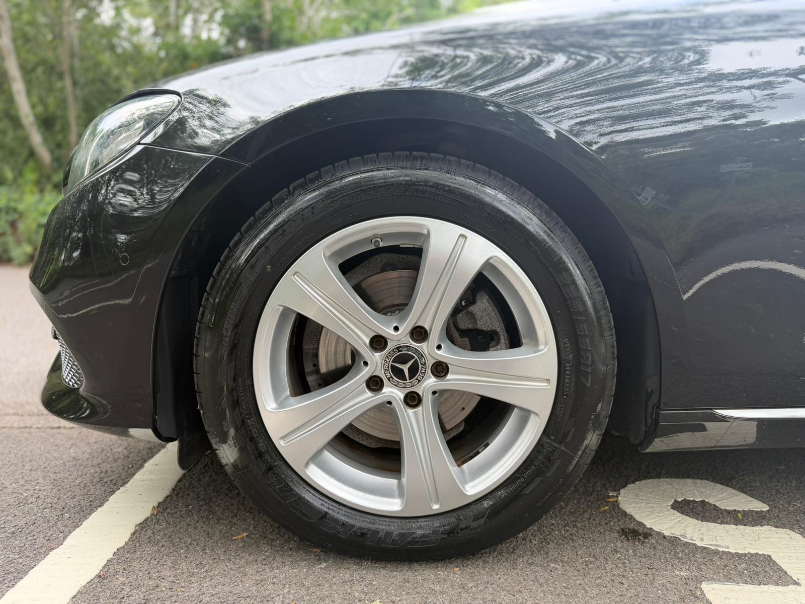 Mercedes-Benz E-Class view 25