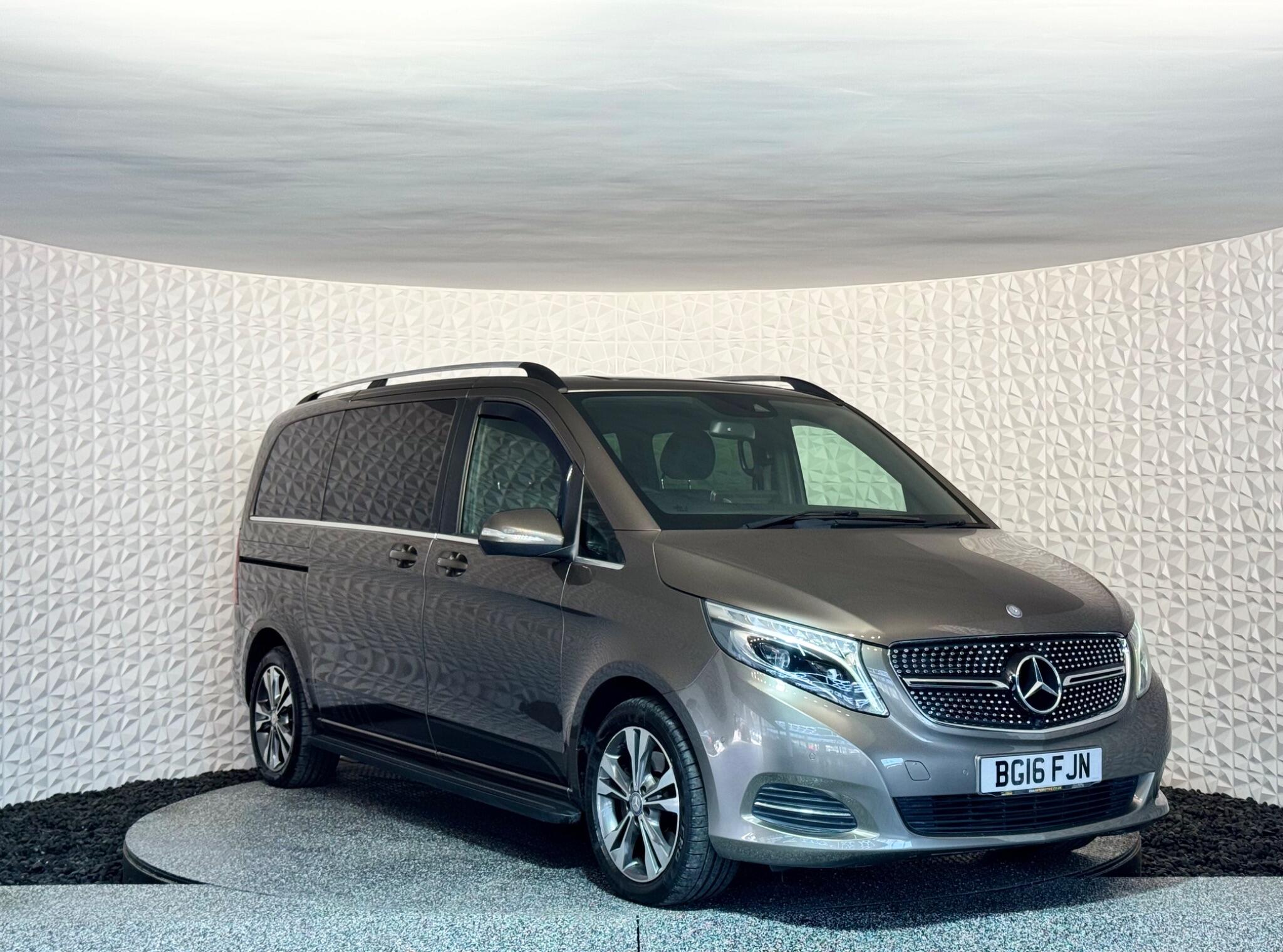 Mercedes-Benz V-Class view 6