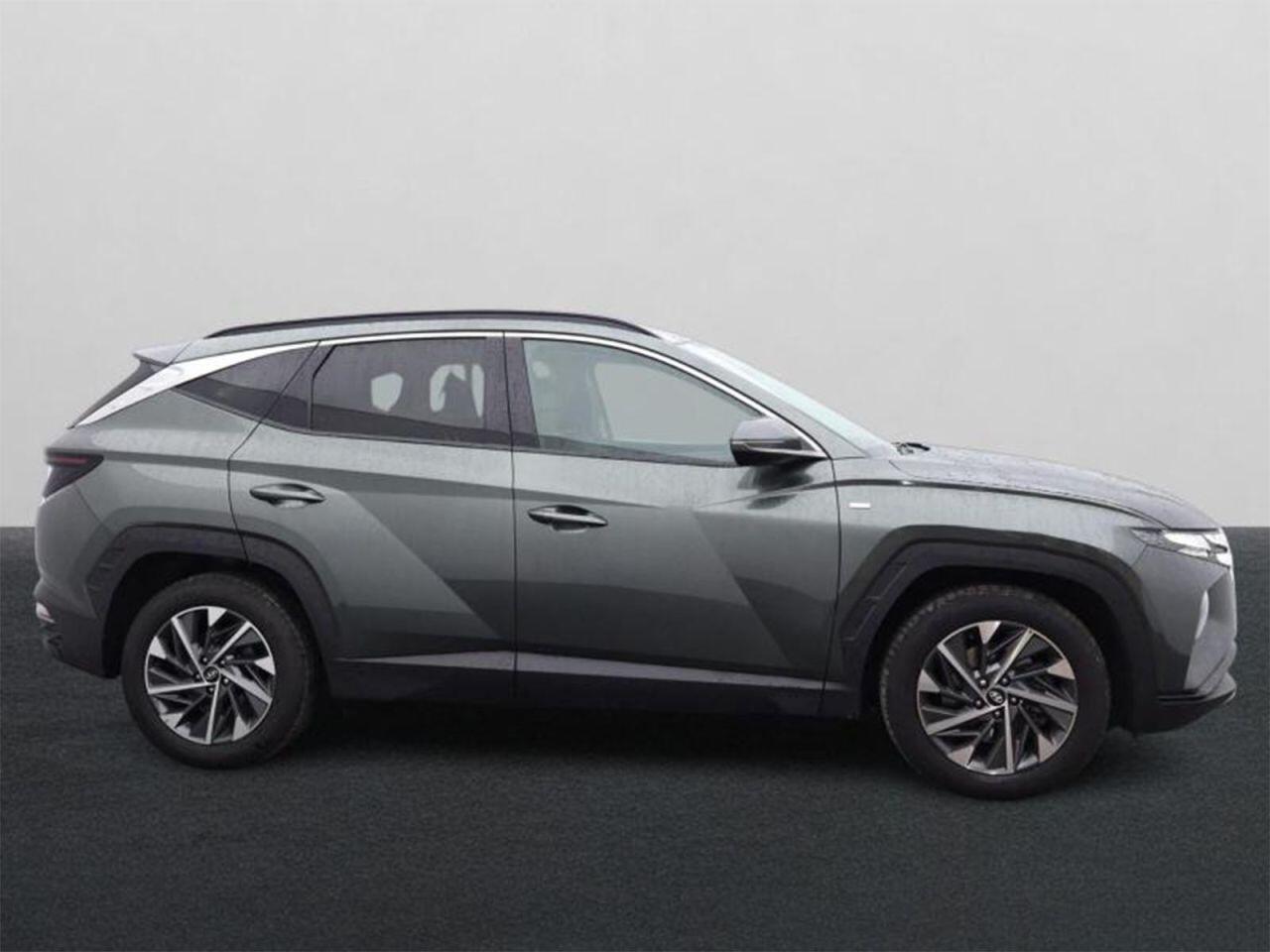 Hyundai Tucson view 2