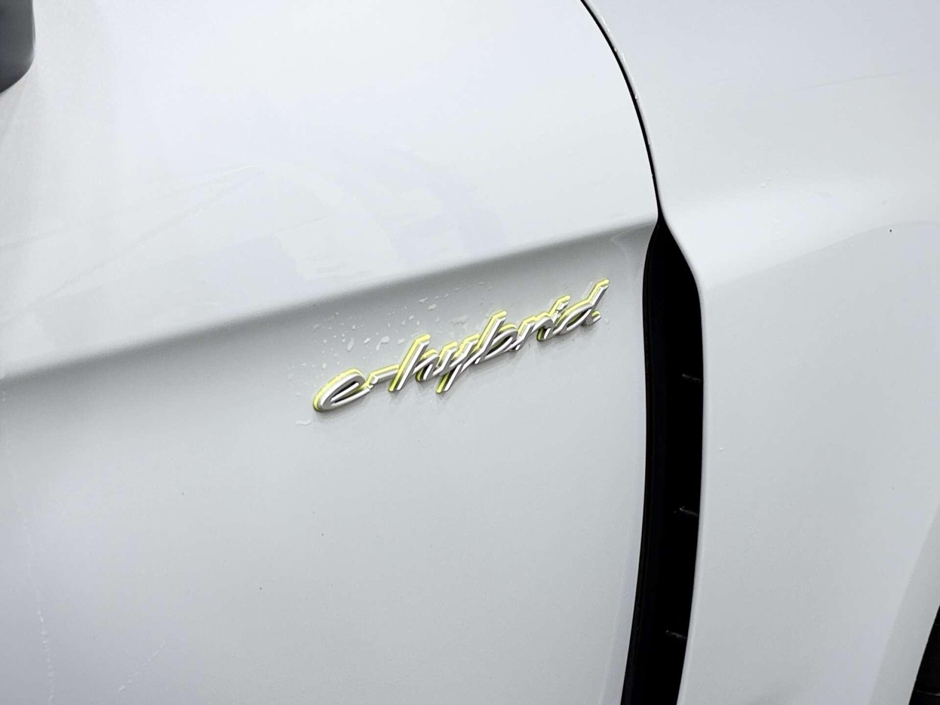 Porsche Panamera view 38