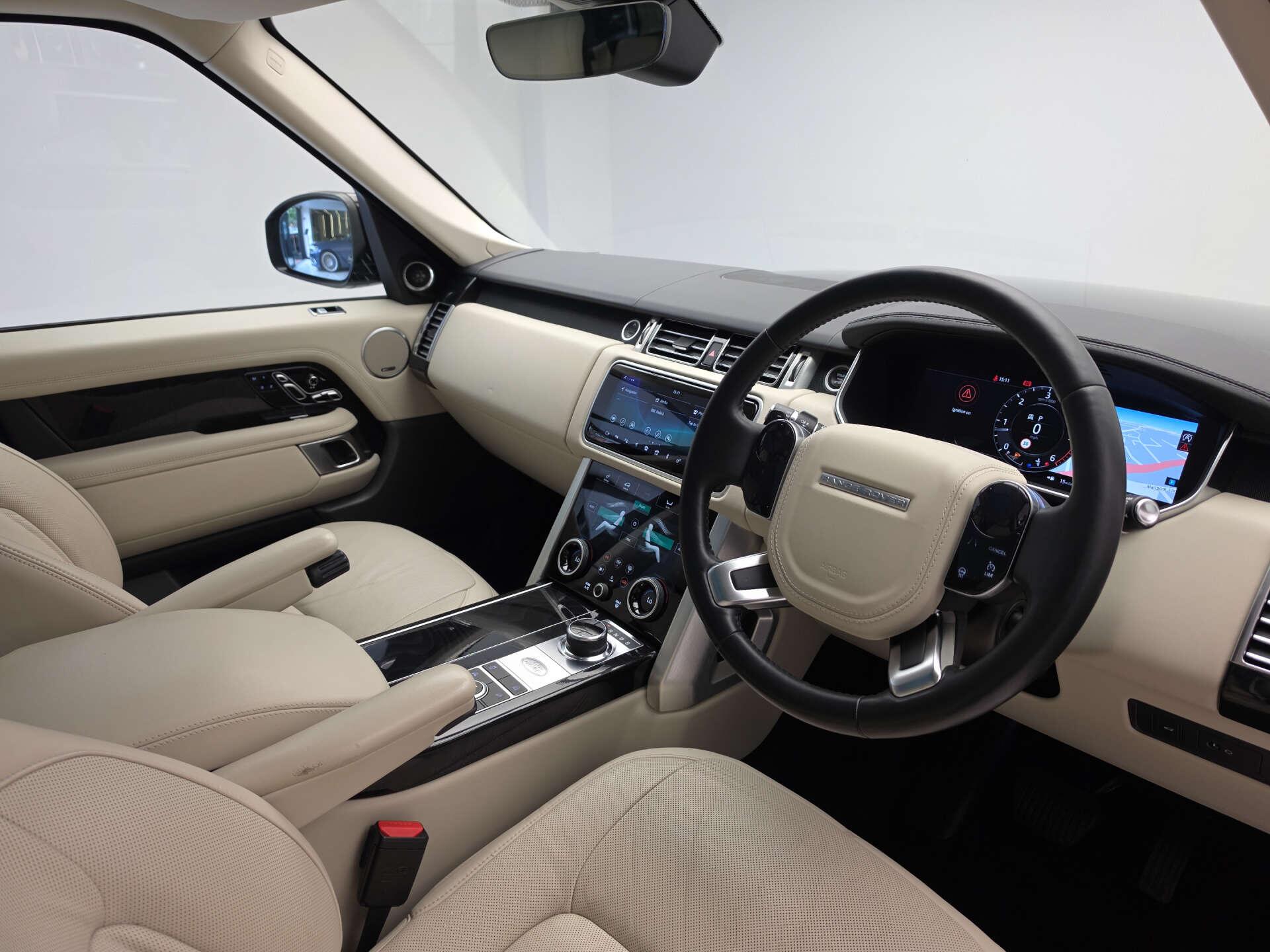 Land Rover Range Rover view 19