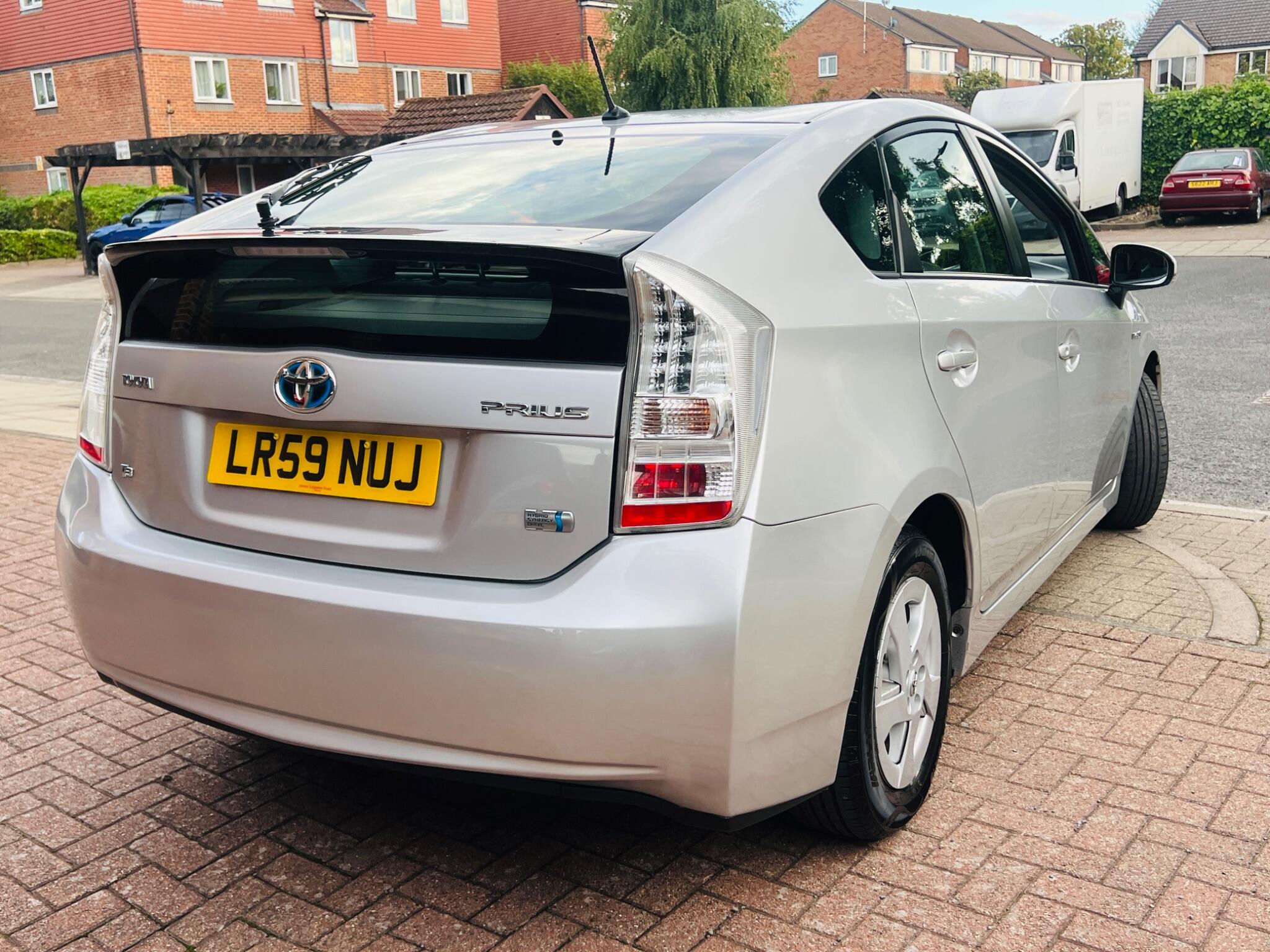 Toyota Prius view 29