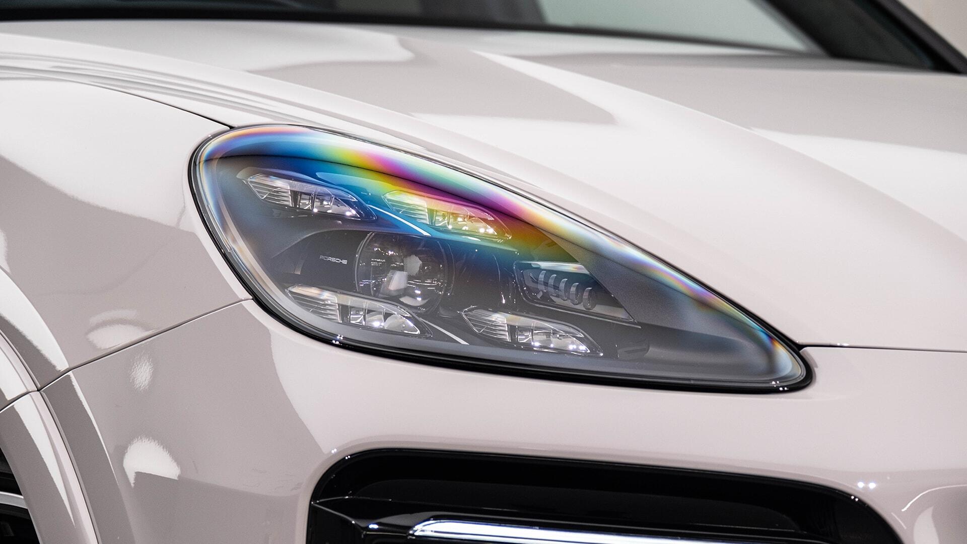 Porsche Cayenne view 21