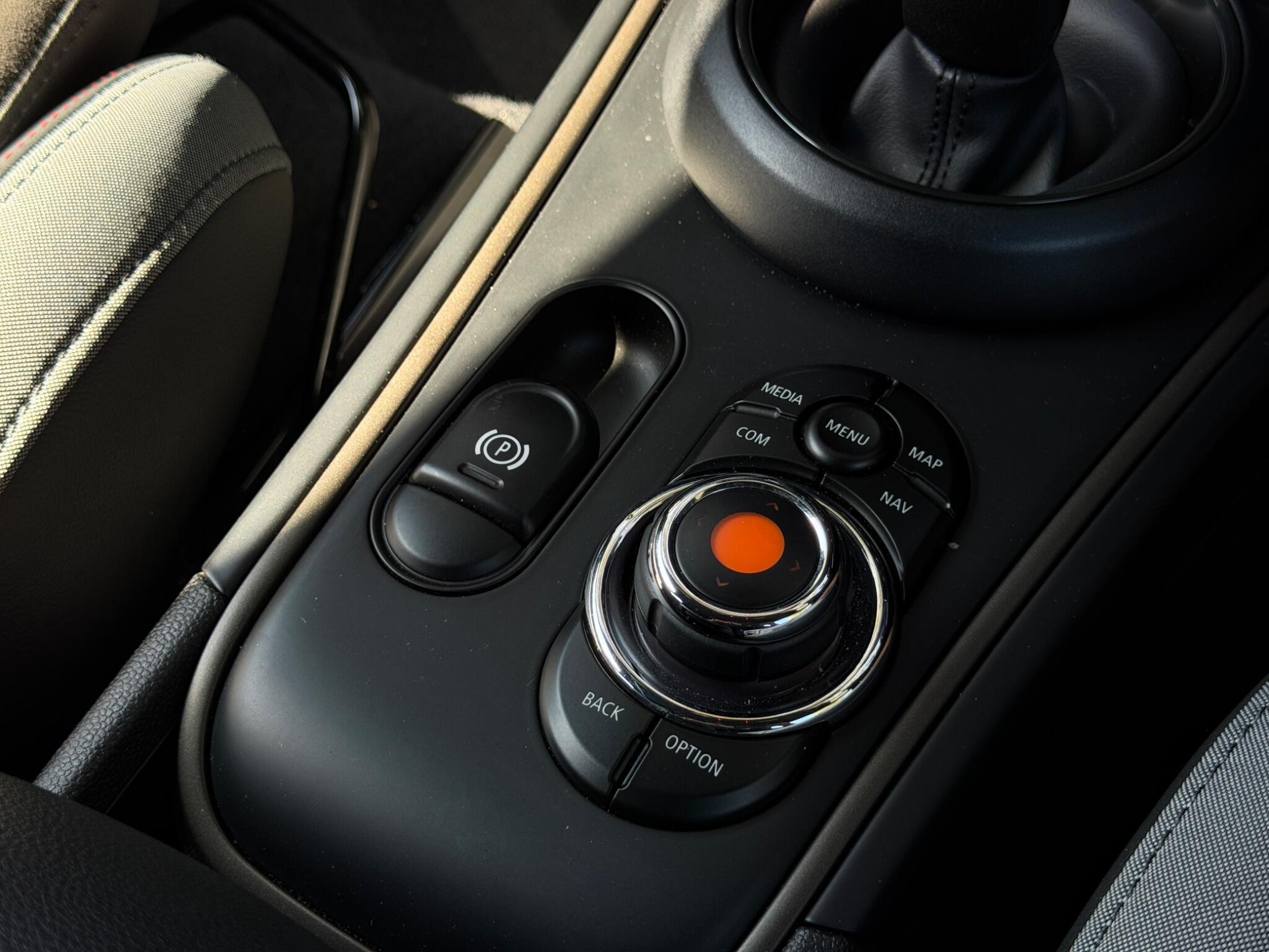 Mini Countryman view 40