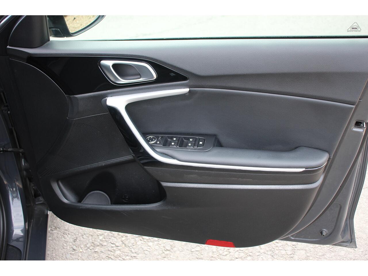 Kia Ceed view 35