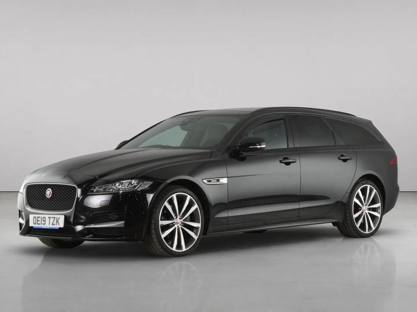 Jaguar XF view 2