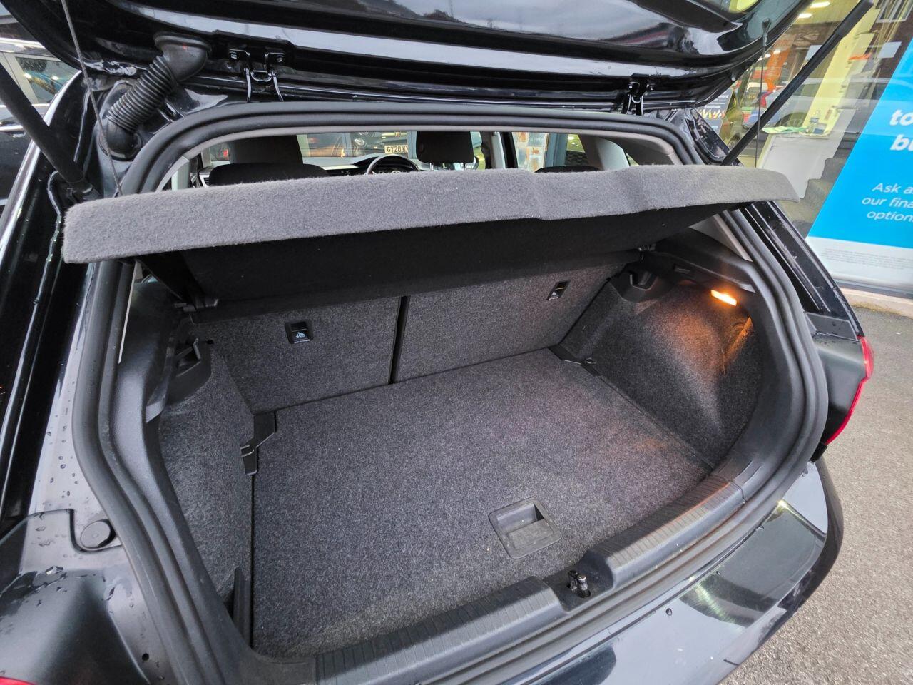 Volkswagen Polo view 36