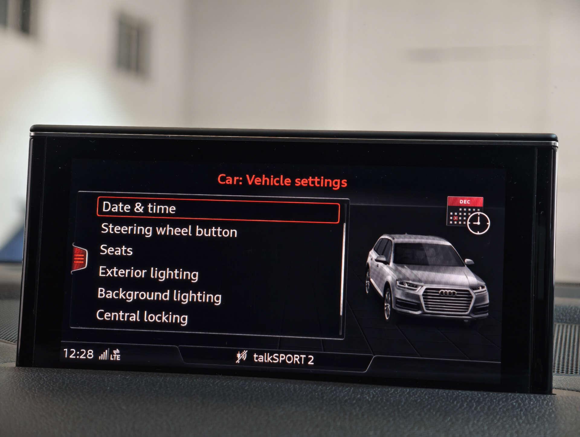 Audi SQ7 view 76
