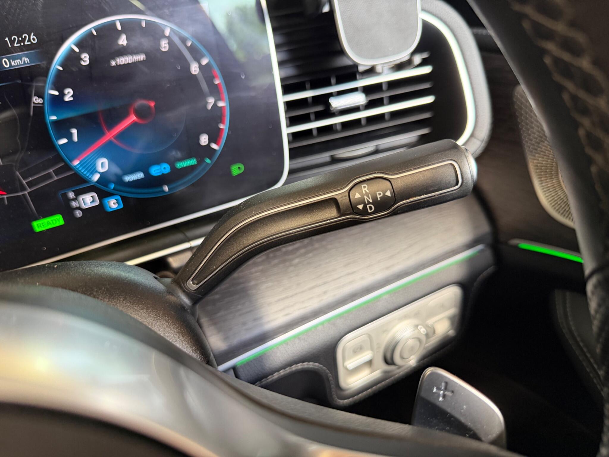 Mercedes-Benz Gle view 33