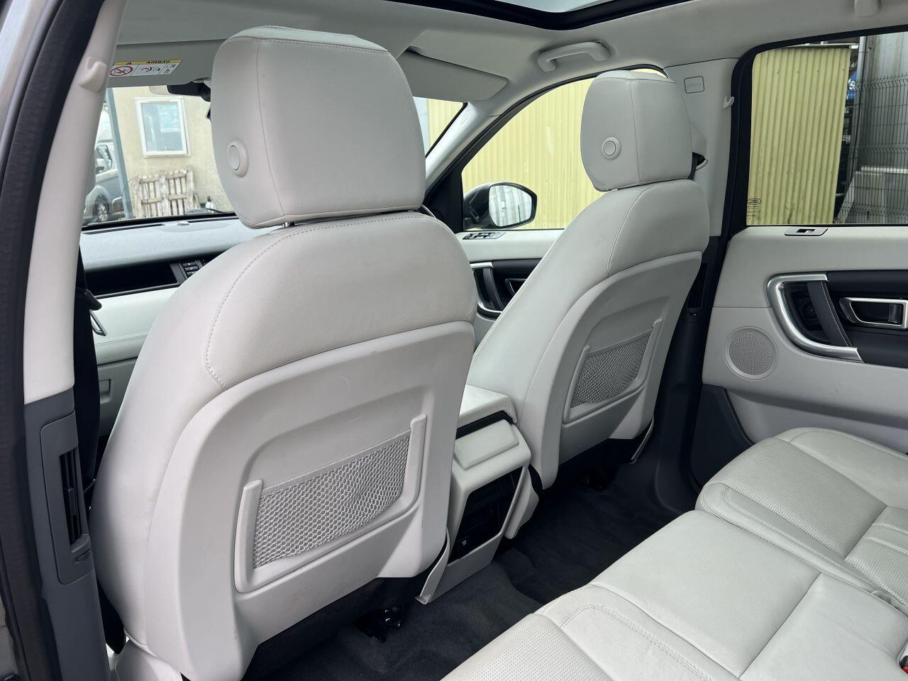 Land Rover Discovery Sport view 33