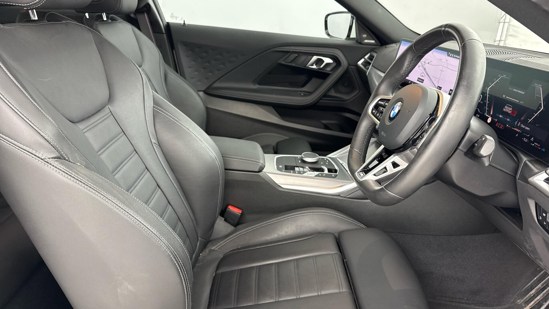 BMW 2 Series view 11