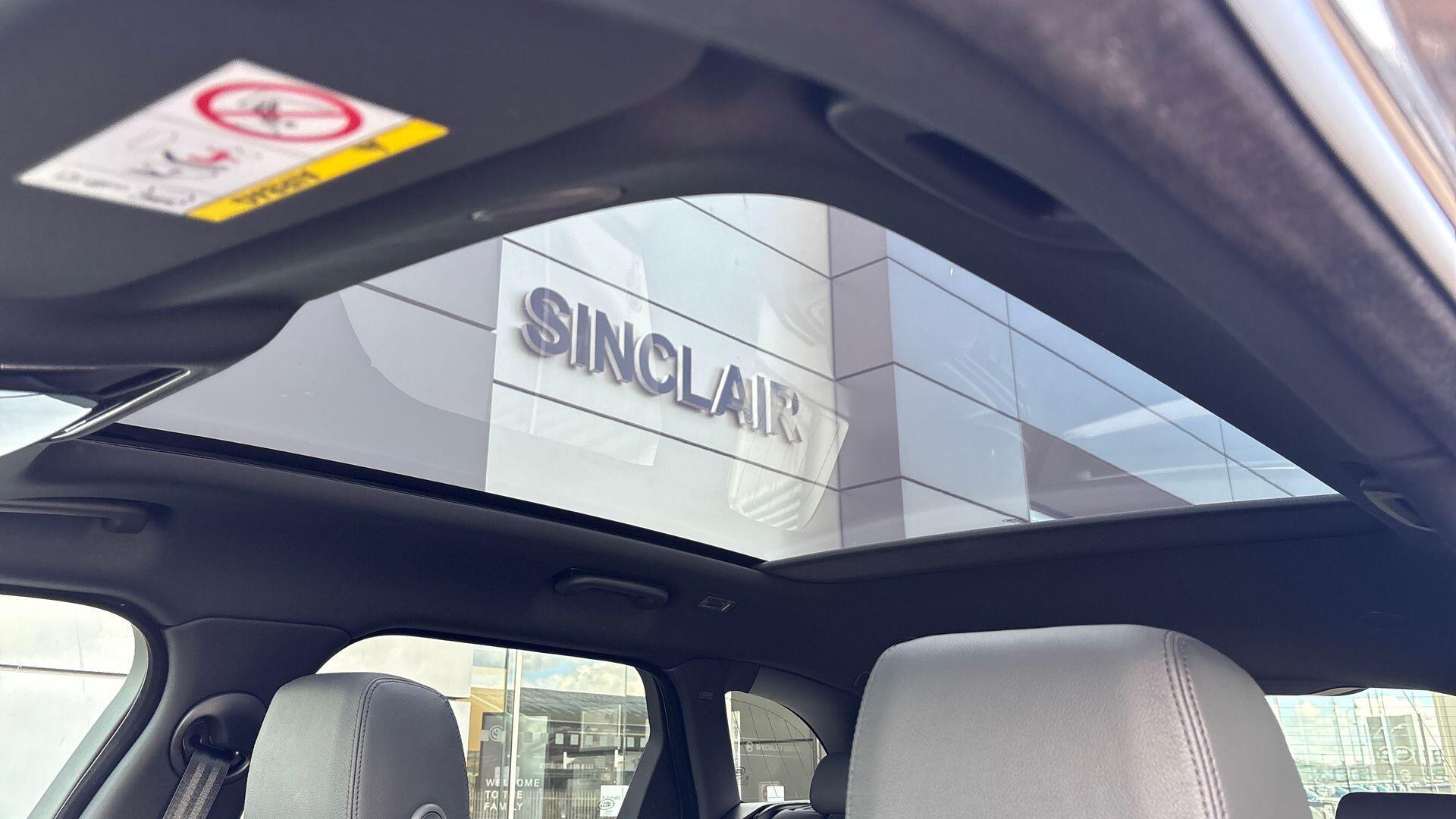 Land Rover Range Rover Velar view 25