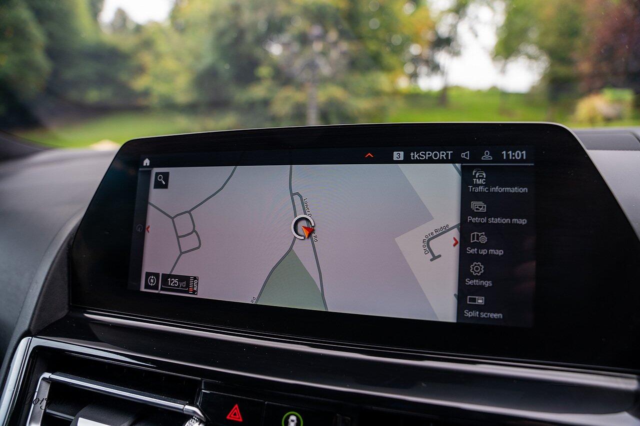 BMW 8 Series view 71