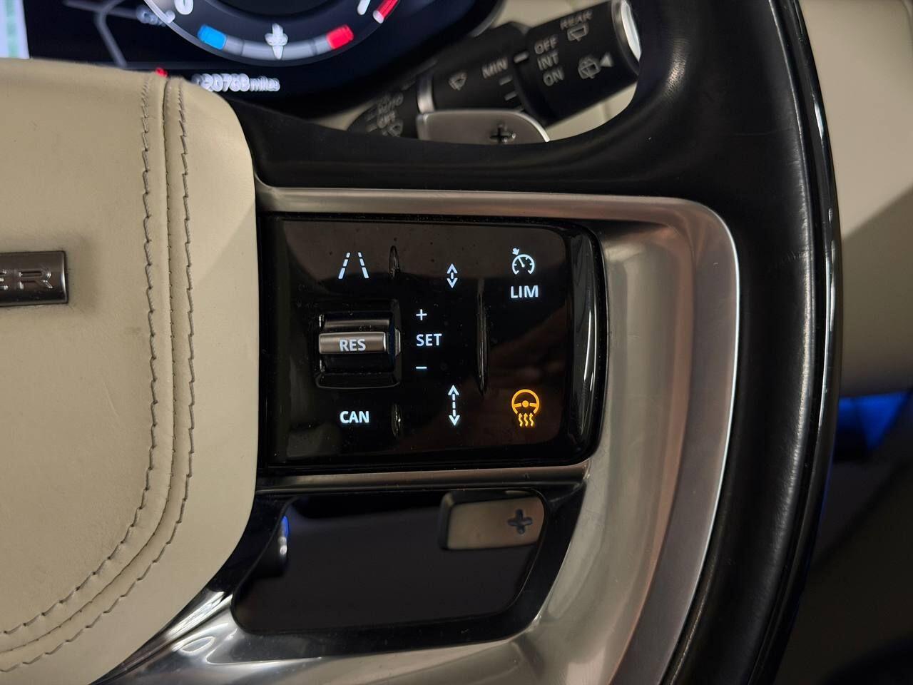 Land Rover Range Rover view 52