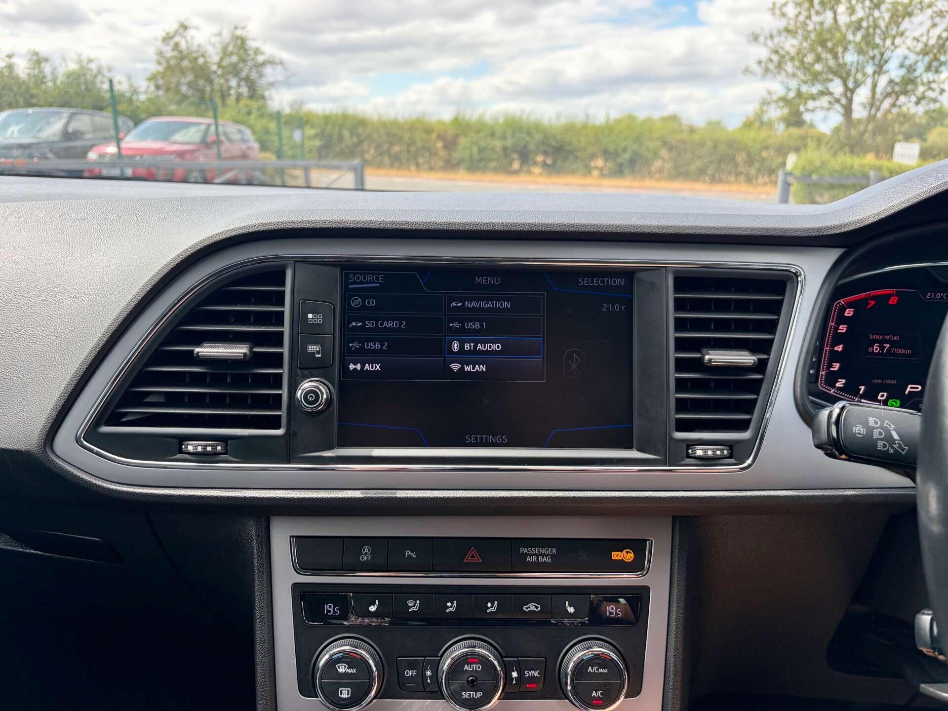 Seat Leon Leon view 50