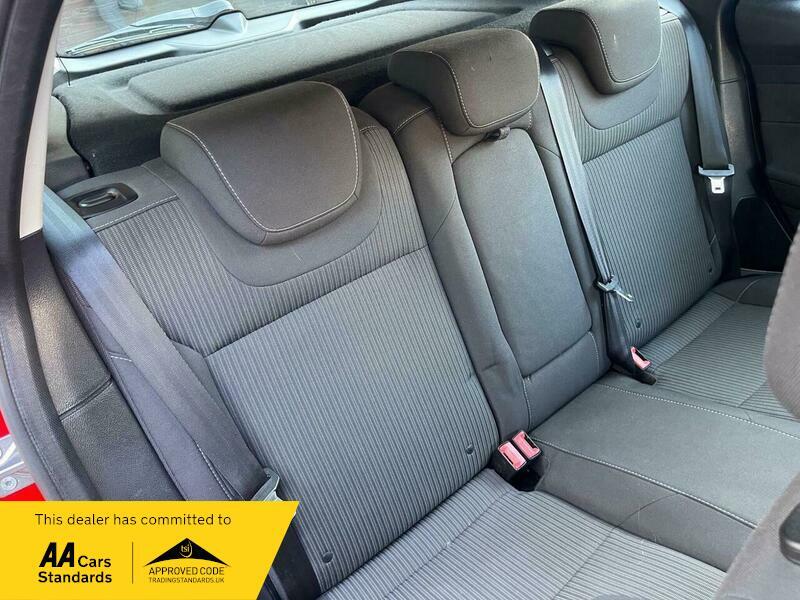 2014 Ford Focus image 18
