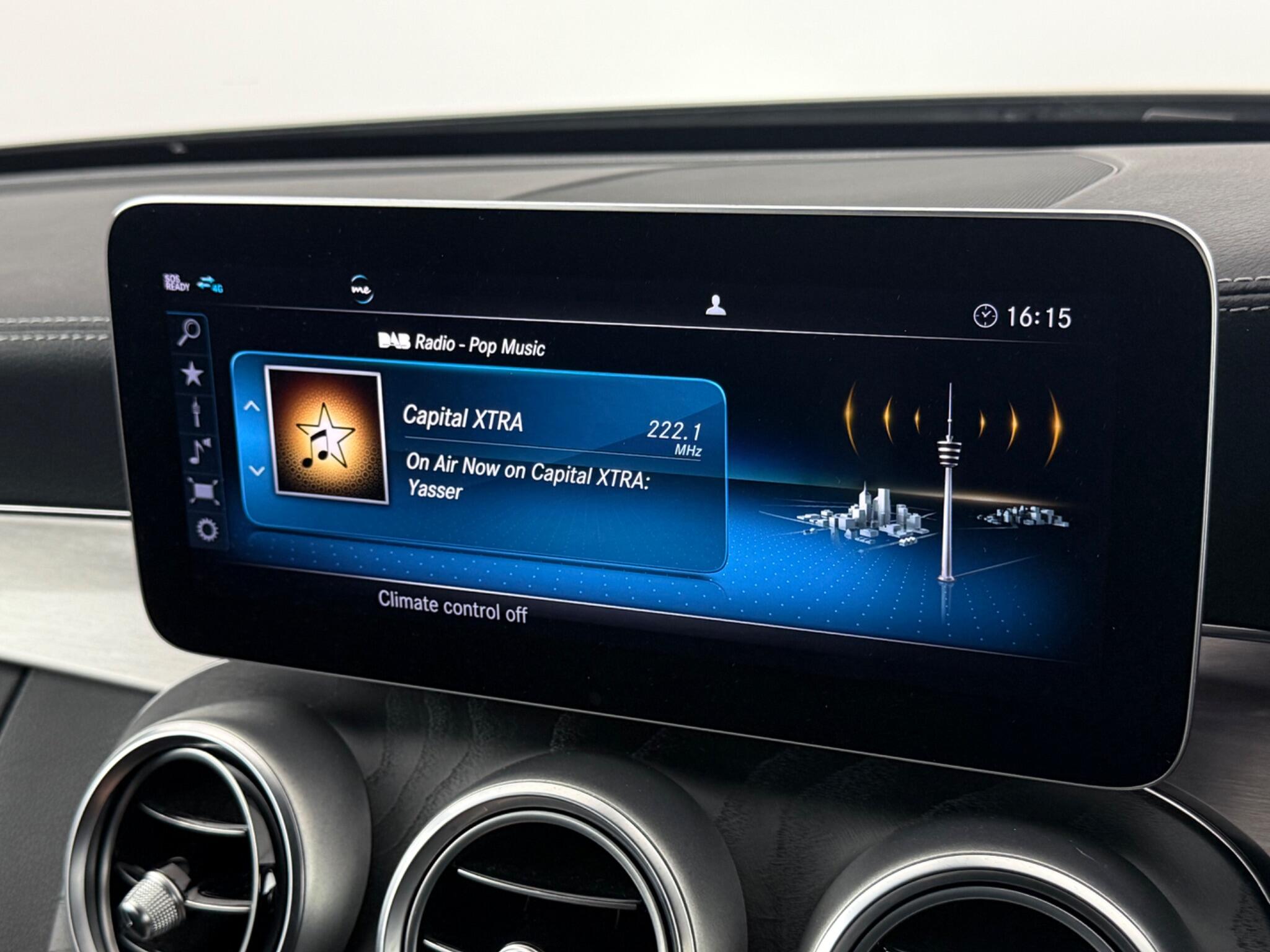 Mercedes-Benz C-Class view 24