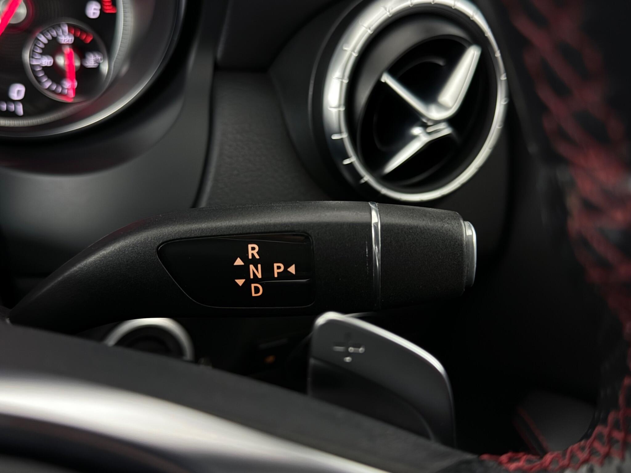 Mercedes-Benz CLA view 17