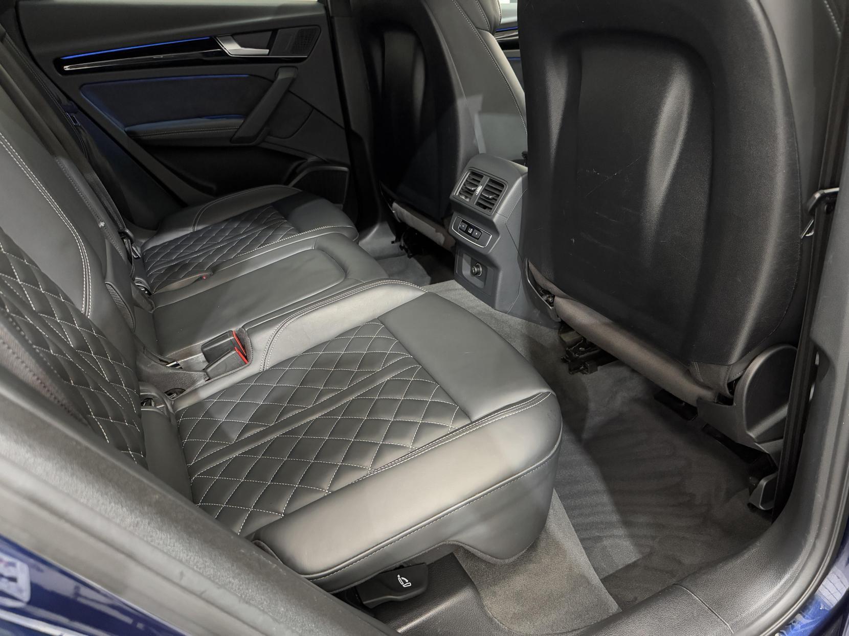 Audi Q5 view 47