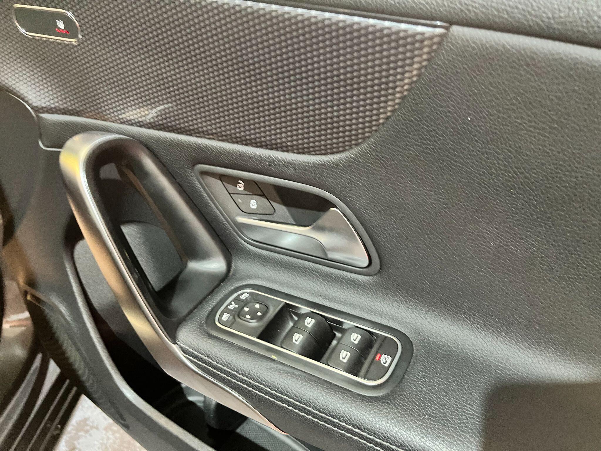 Mercedes-Benz A Class view 27