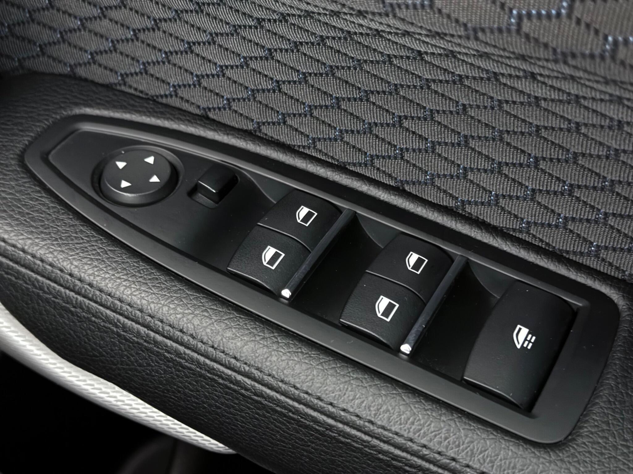 BMW 2 Series view 21