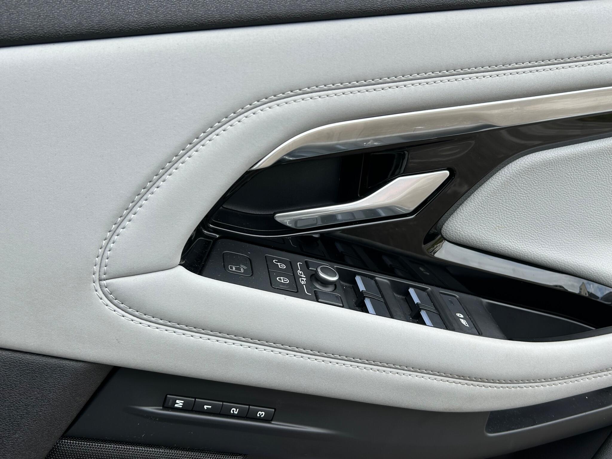 Land Rover Range Rover Evoque view 48