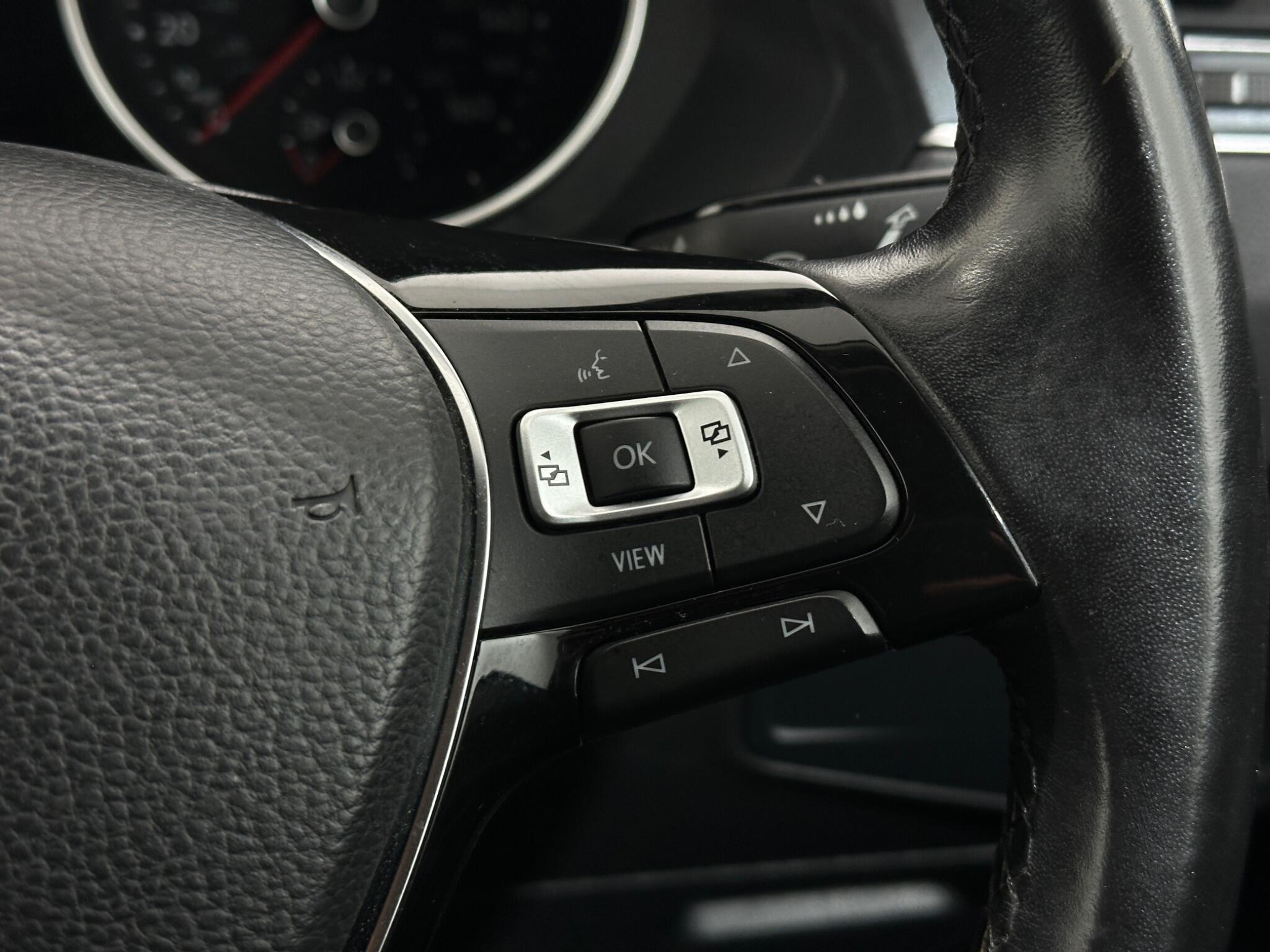 Volkswagen Tiguan view 16