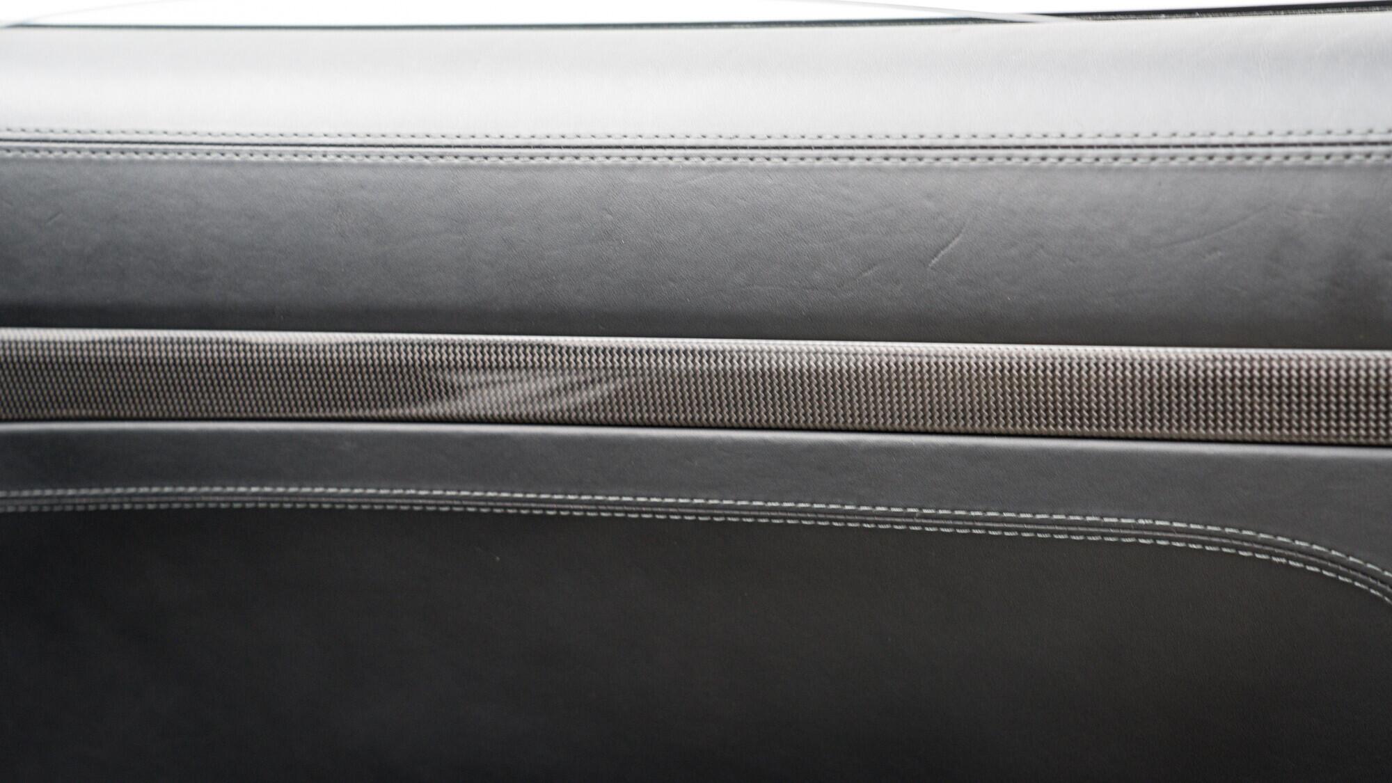 Porsche 911 view 42