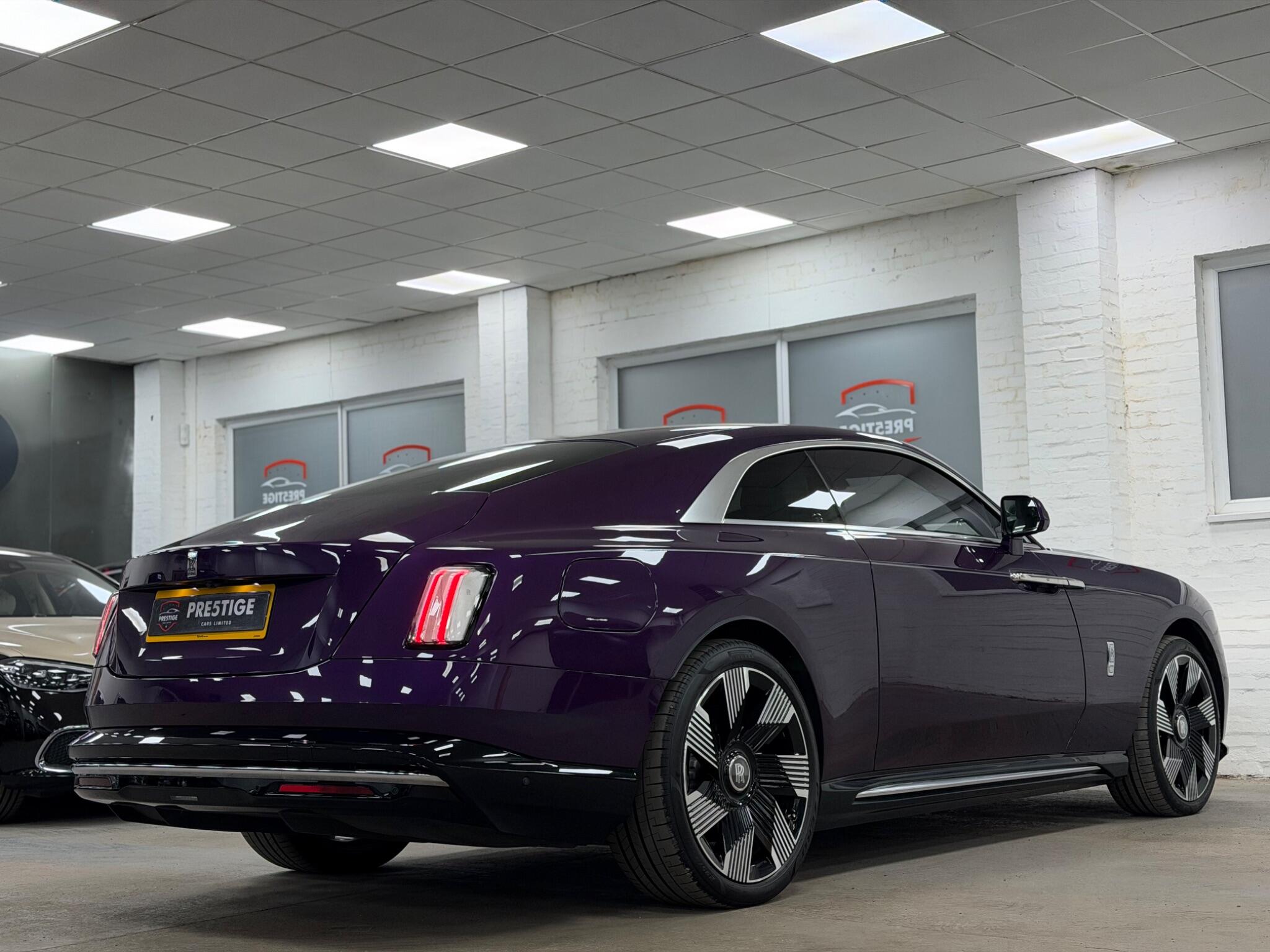 Rolls-Royce Spectre view 19