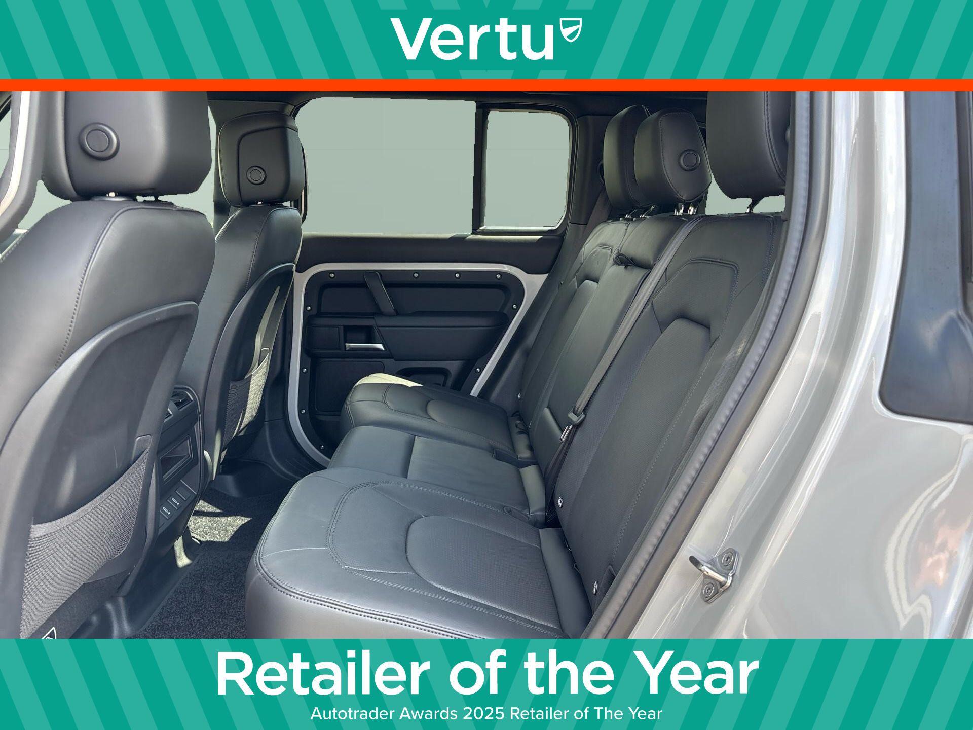 Land Rover Defender view 4