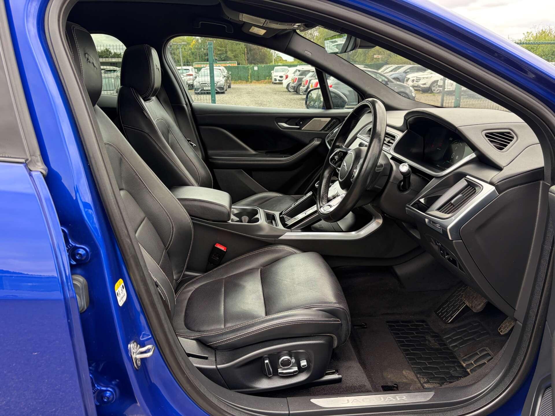Jaguar I-Pace view 37