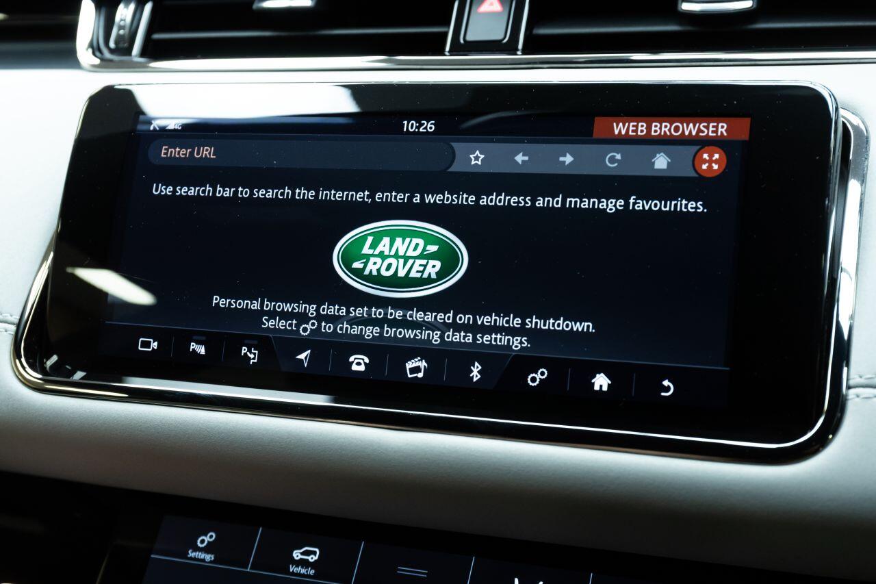 Land Rover Range Rover Evoque view 32