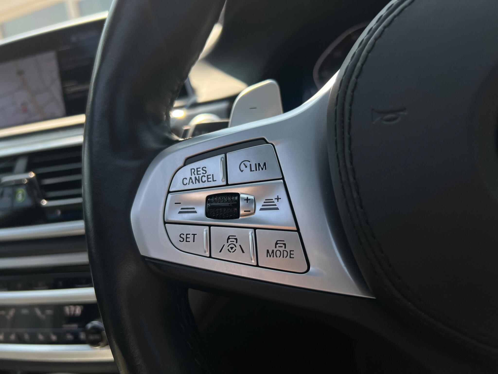 BMW 7 Series view 41