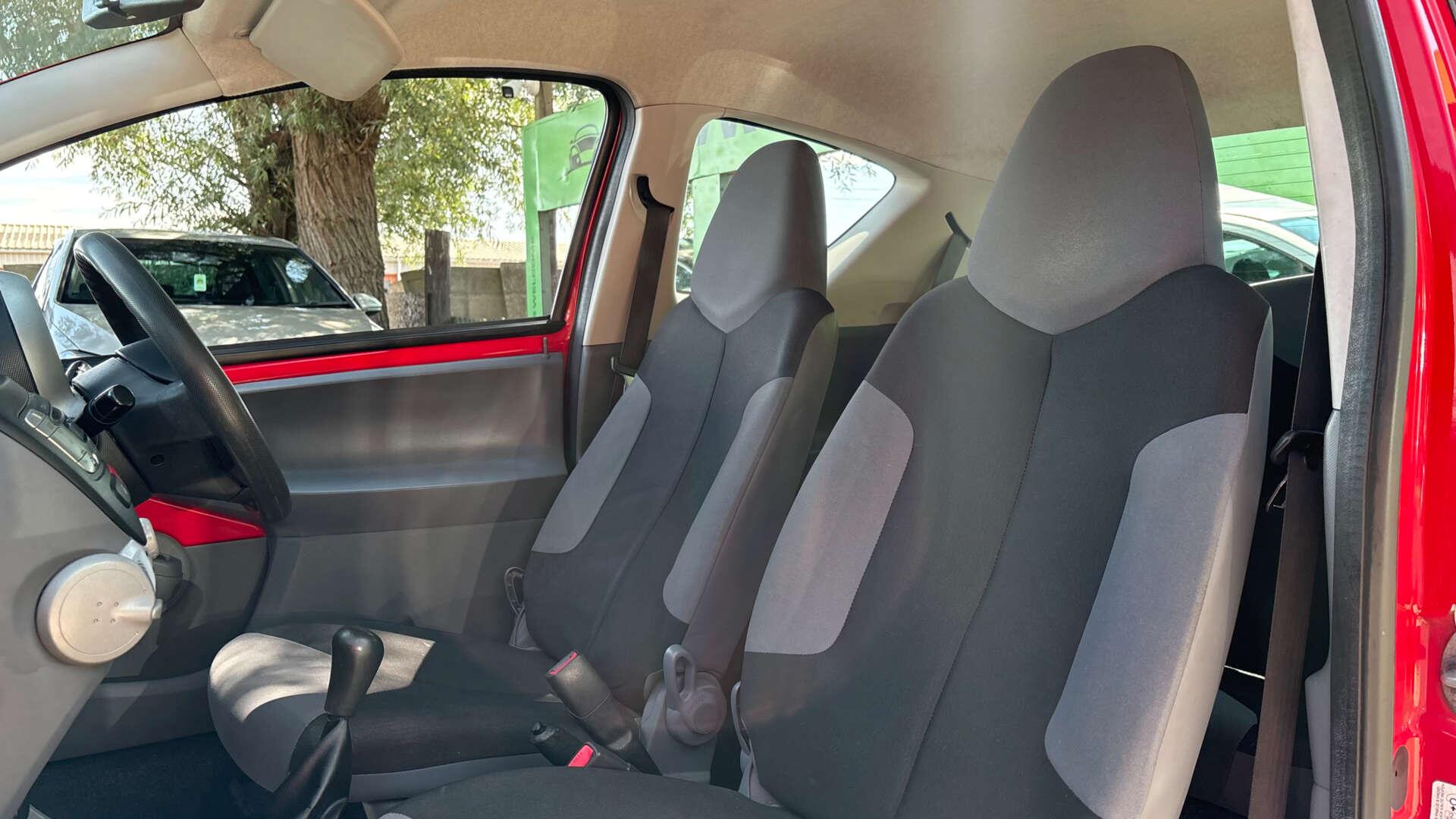 Citroen C1 view 11
