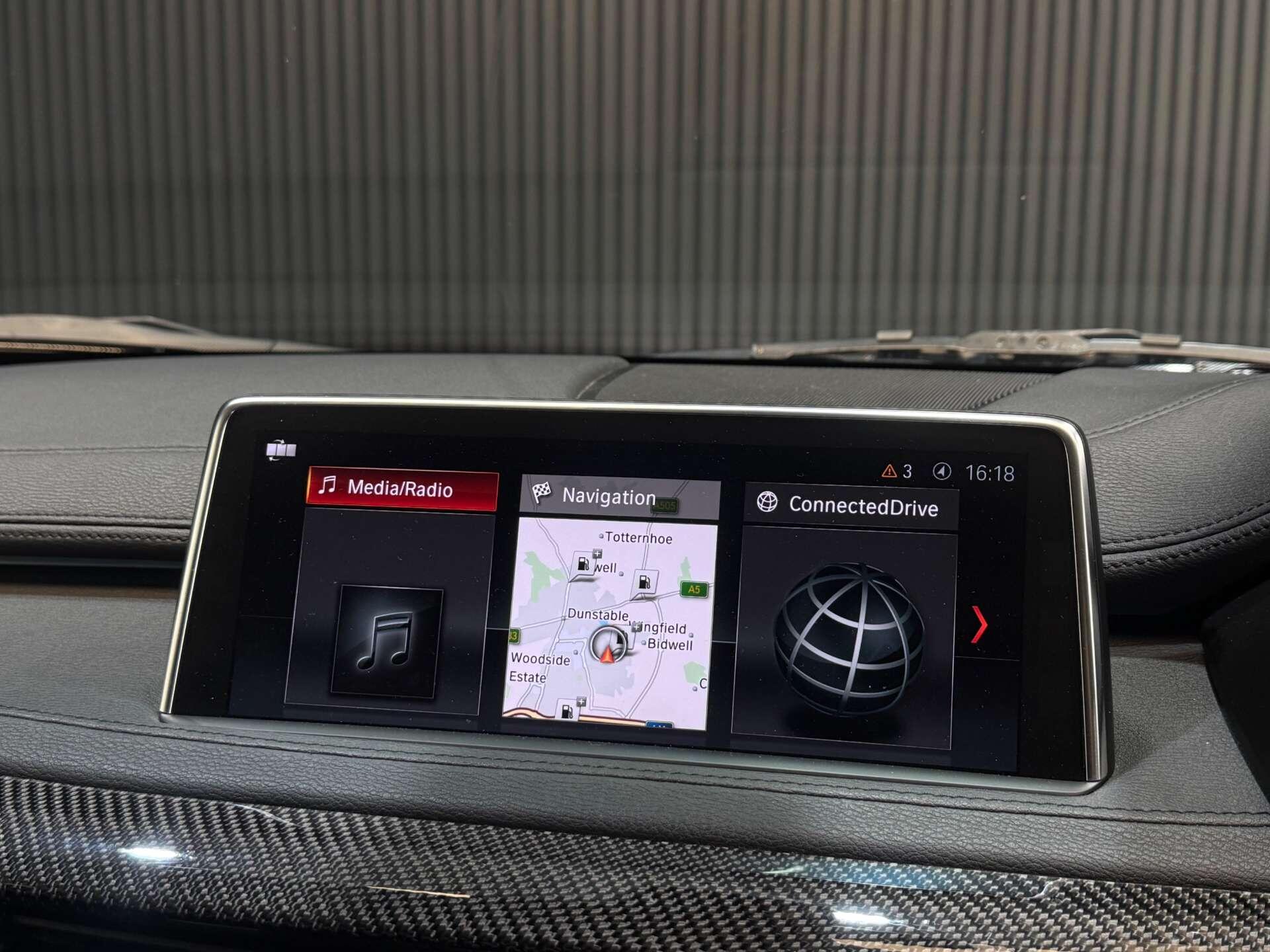 BMW X6 view 32