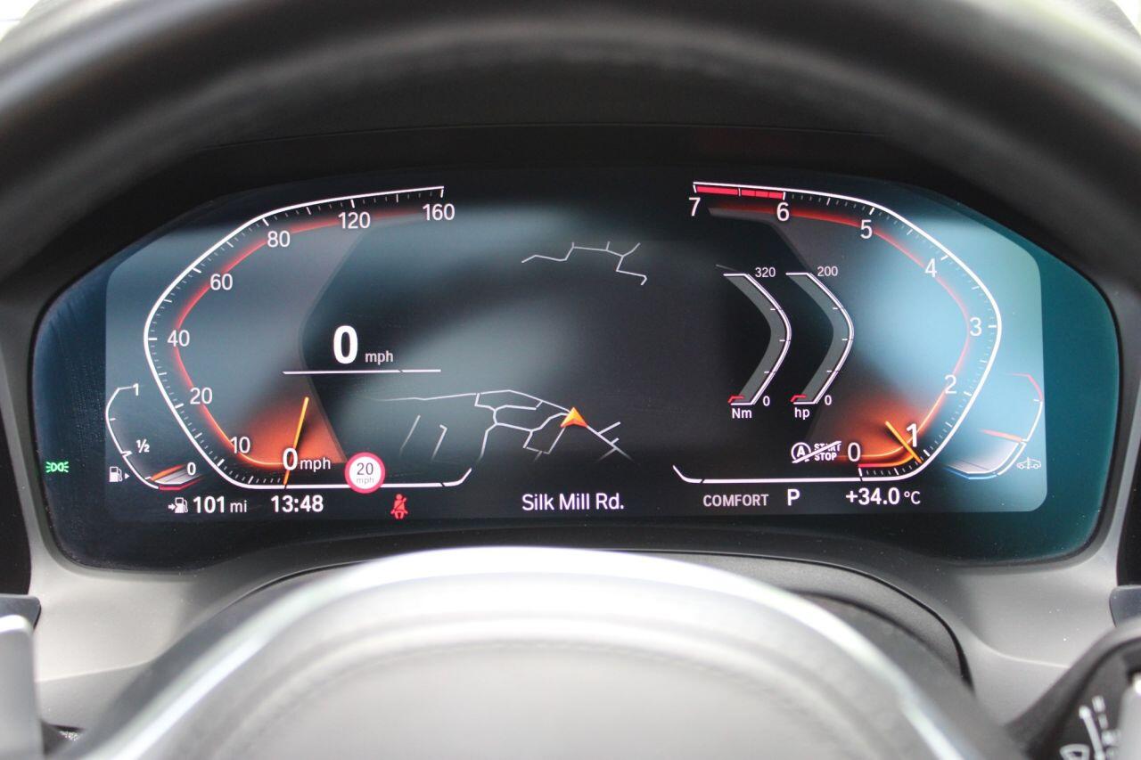 BMW 3 Series view 22