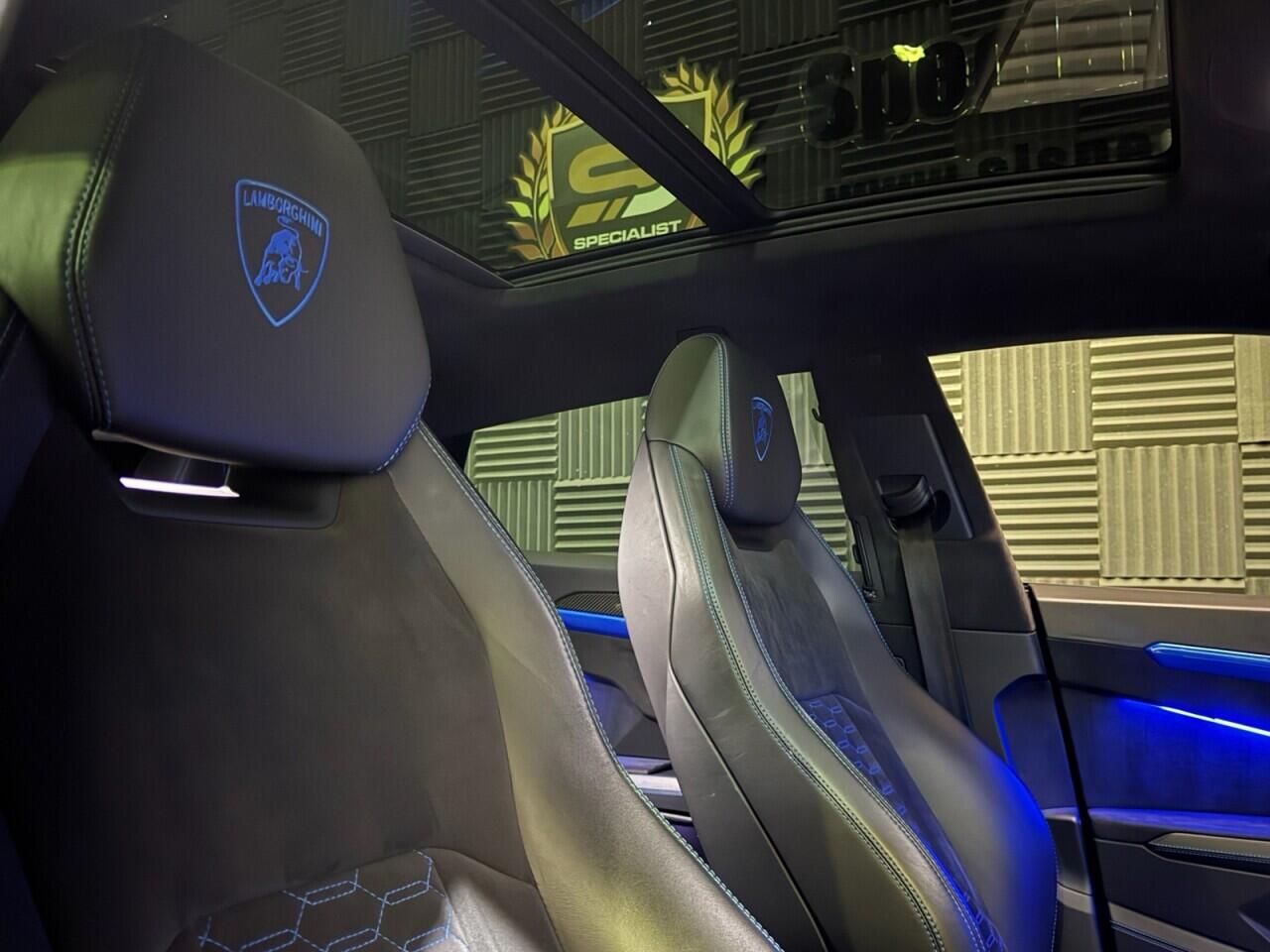 Lamborghini Urus view 10
