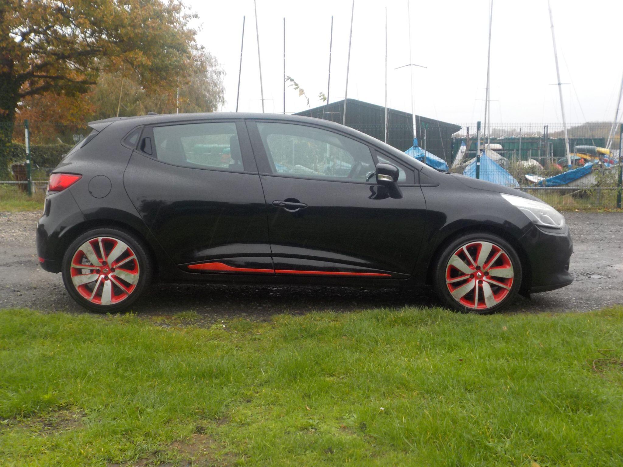 Renault Clio 0.9 TCe Dynamique S MediaNav Euro 5 (s/s) 5dr