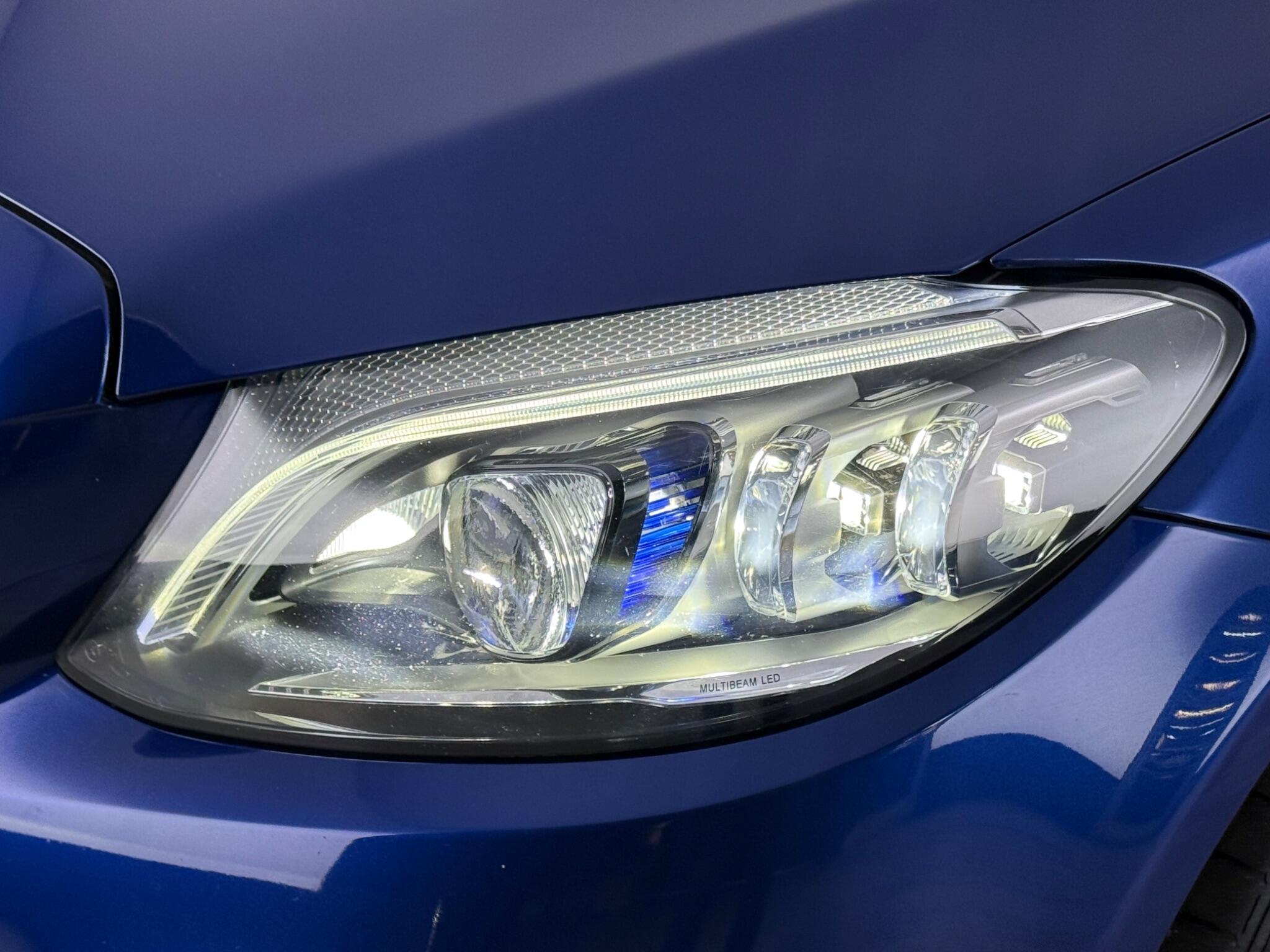 Mercedes-Benz C-Class view 12