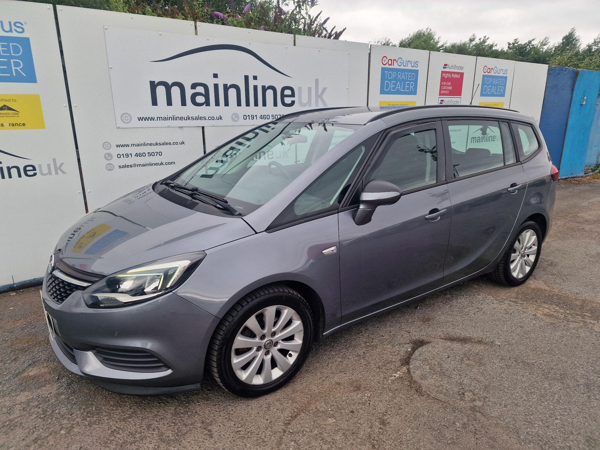 Vauxhall Zafira Tourer view 9