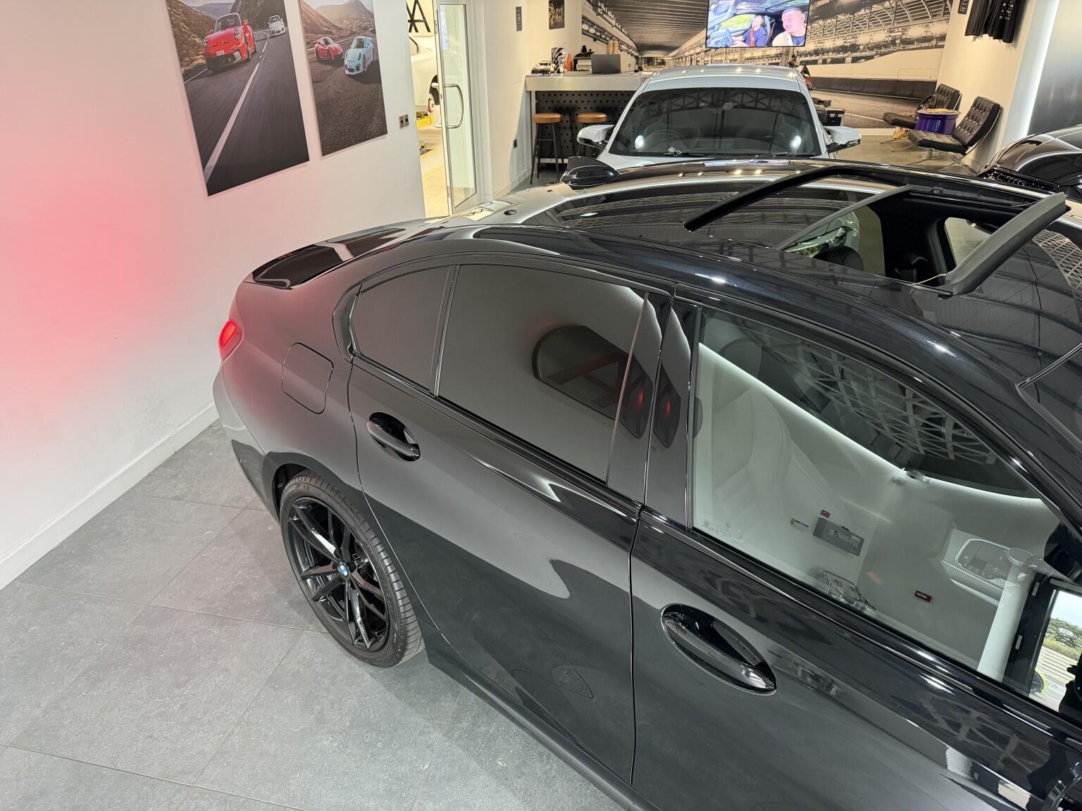 BMW 3 Series view 5