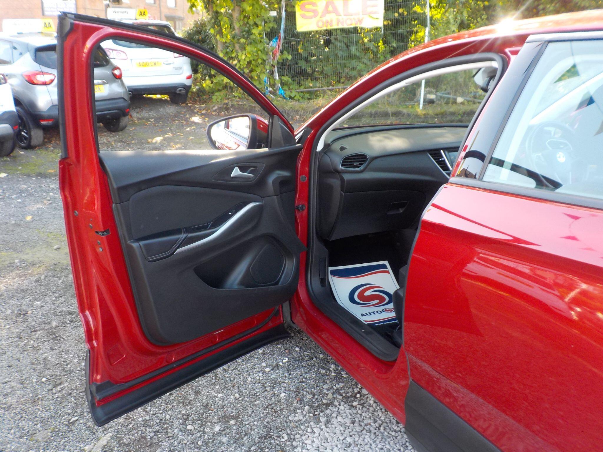 Vauxhall Grandland X 1.5 Turbo D BlueInjection SE Euro 6 (s/s) 5dr